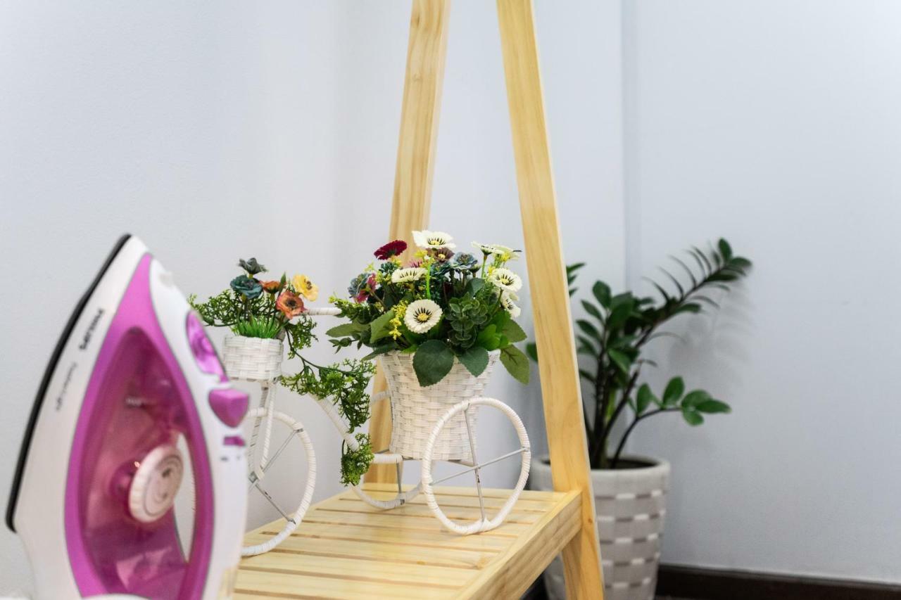 Vuông Tròn homestay Hô Chi Minh-Ville Extérieur photo