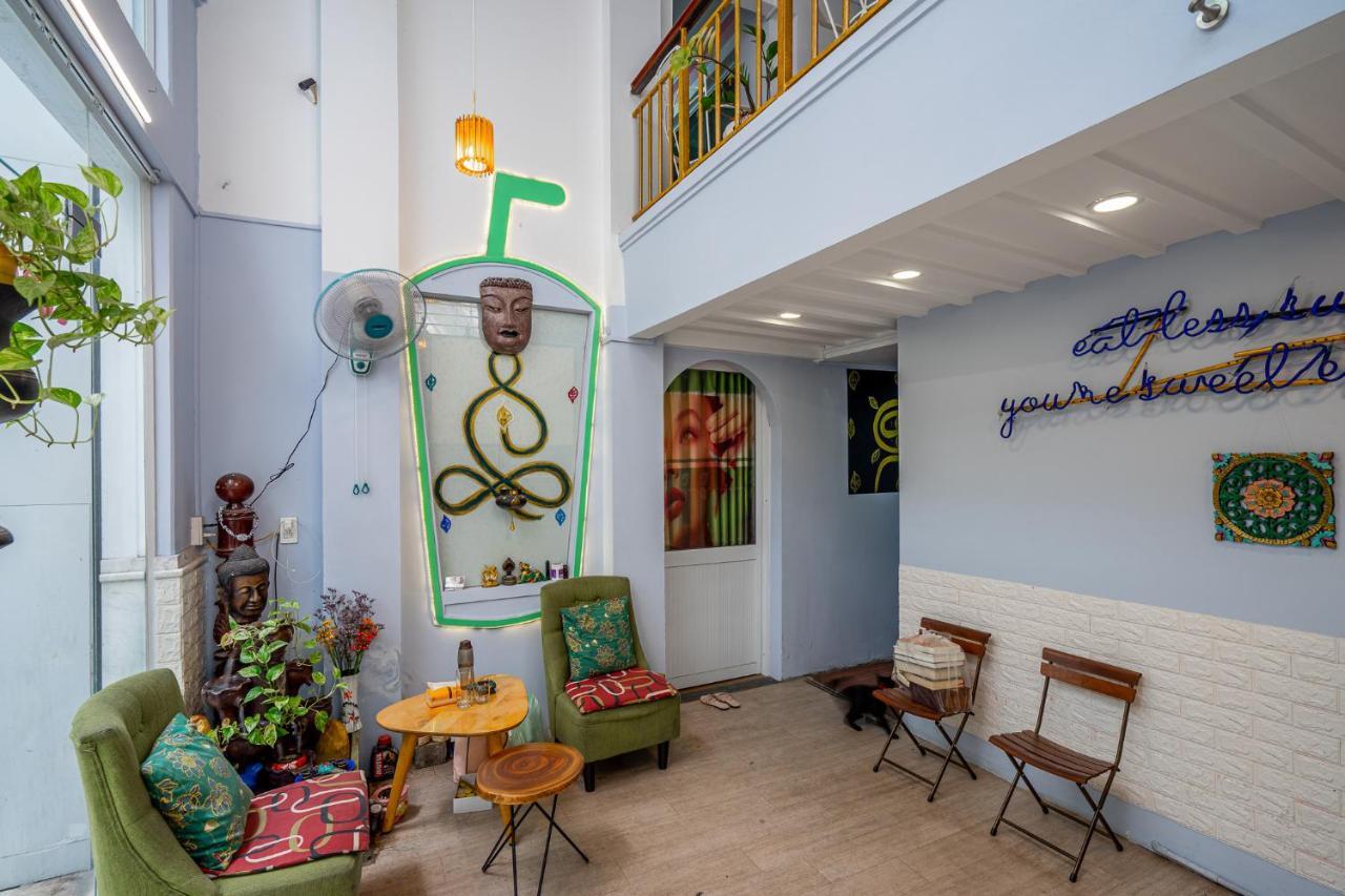 Vuông Tròn homestay Hô Chi Minh-Ville Extérieur photo